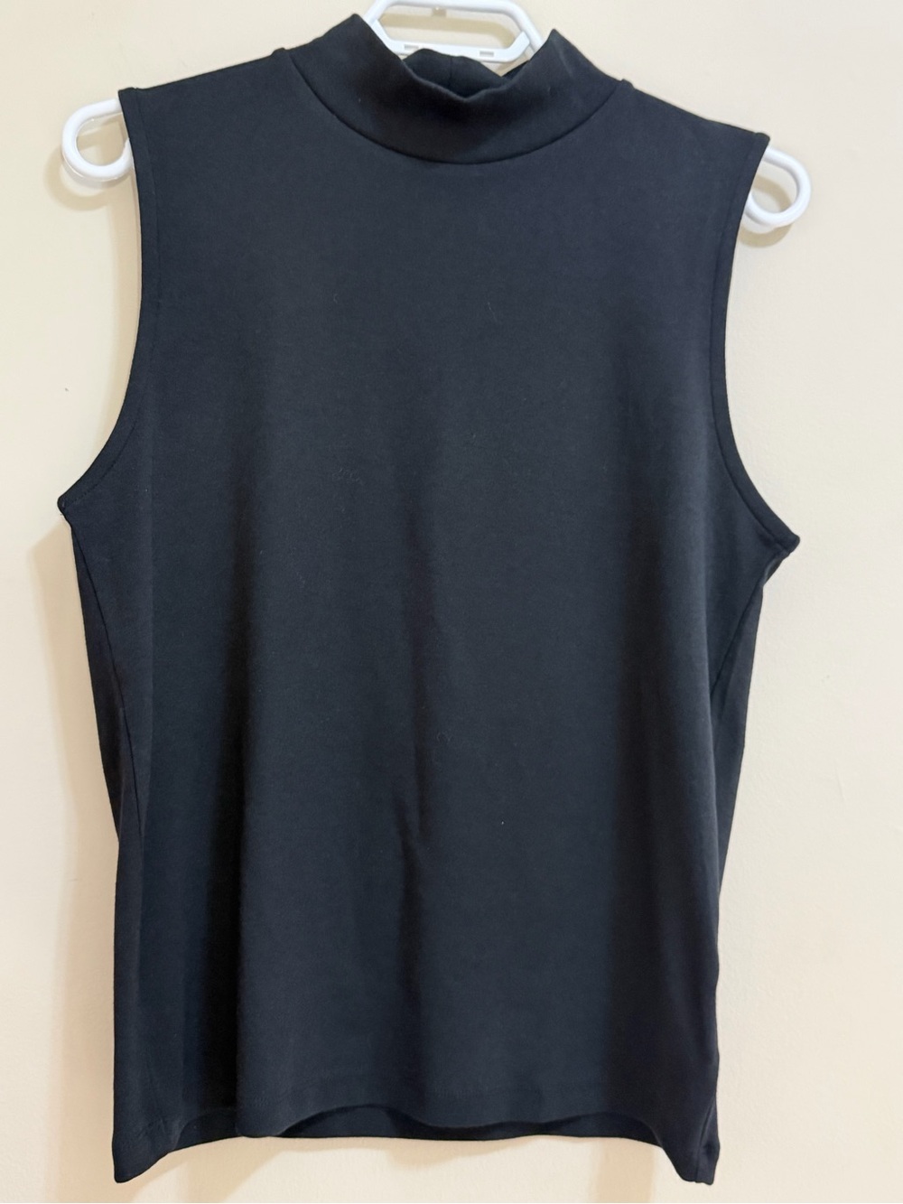 GAP Black Sleeveless Mock Neck Tank